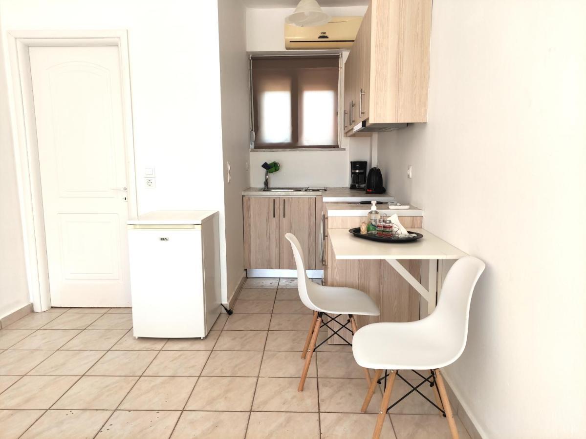 # 6 Giorgos & Chara Apartments Nea Kydonia Extérieur photo
