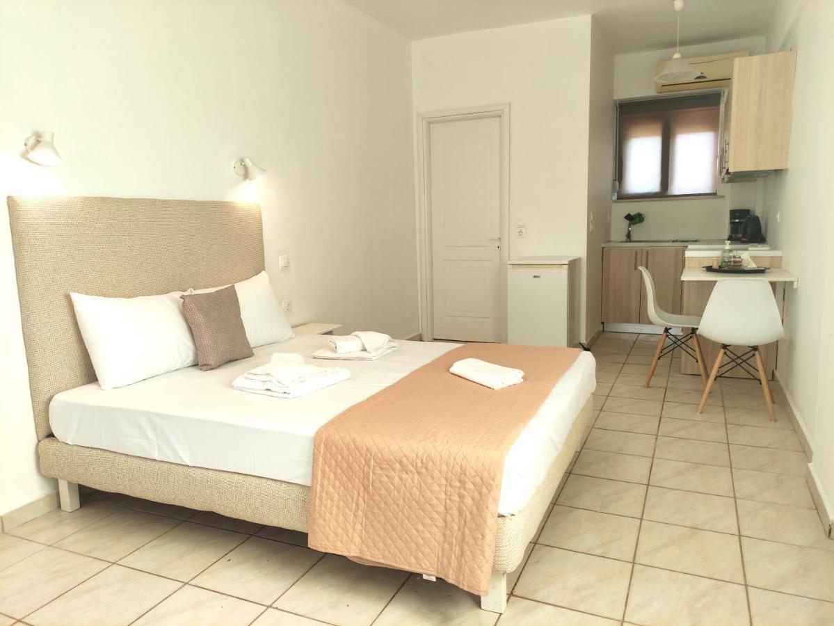# 6 Giorgos & Chara Apartments Nea Kydonia Extérieur photo