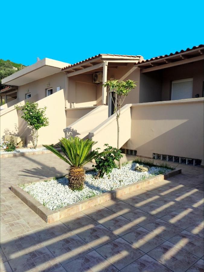 # 6 Giorgos & Chara Apartments Nea Kydonia Extérieur photo